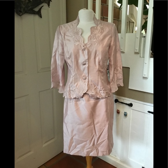 DRAPER’S & DAMON’S Suit - Picture 1 of 7